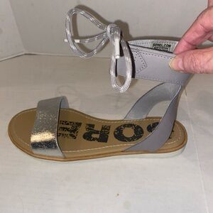 Sorel Women's Metallic Silver Sandals